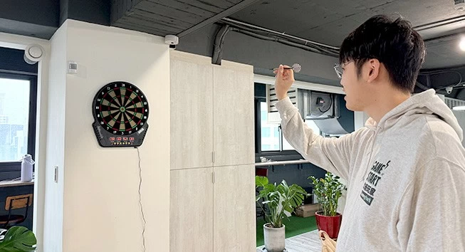 飛鏢機